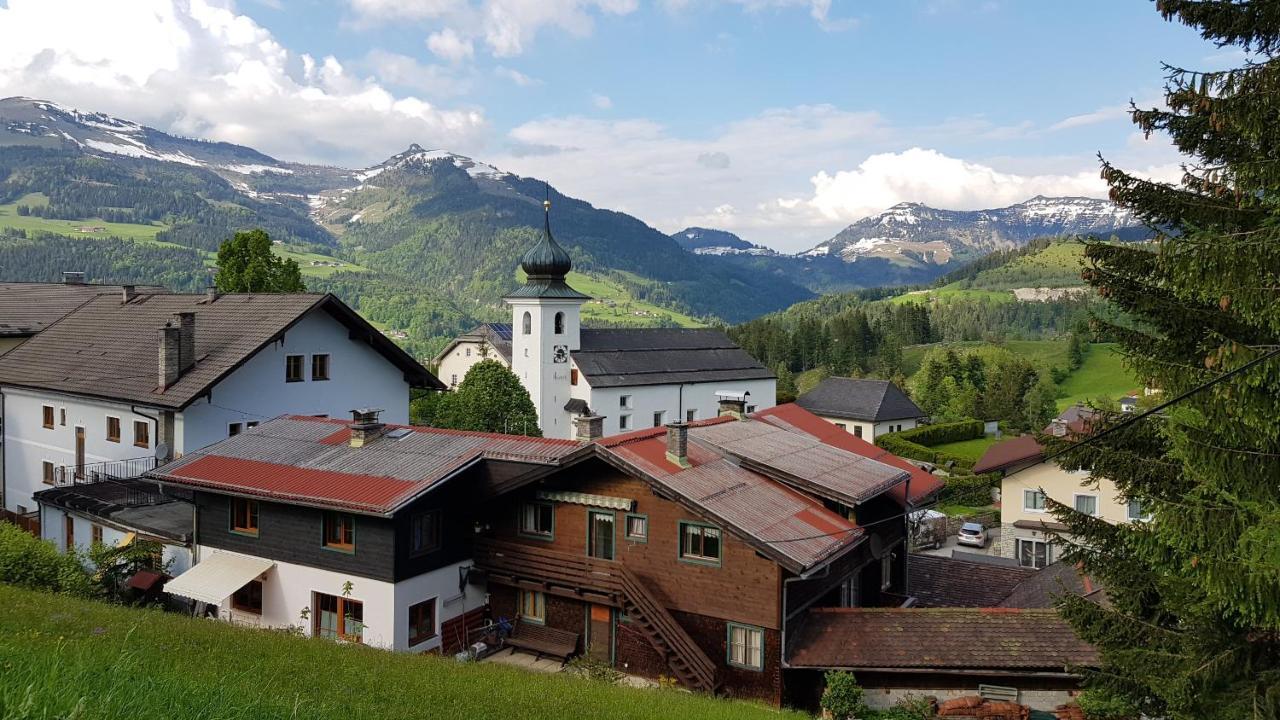 Tauglerei Appartement Malve In Den Zauberbergen Sankt Koloman Bagian luar foto